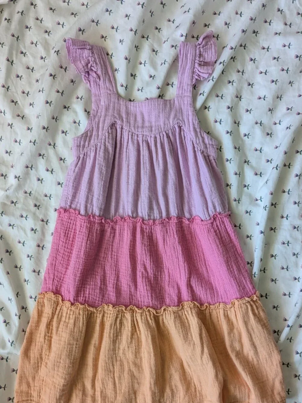 5 item bundle - 3 100% cotton sundresses, 2 bike shorts, size Small/6/7